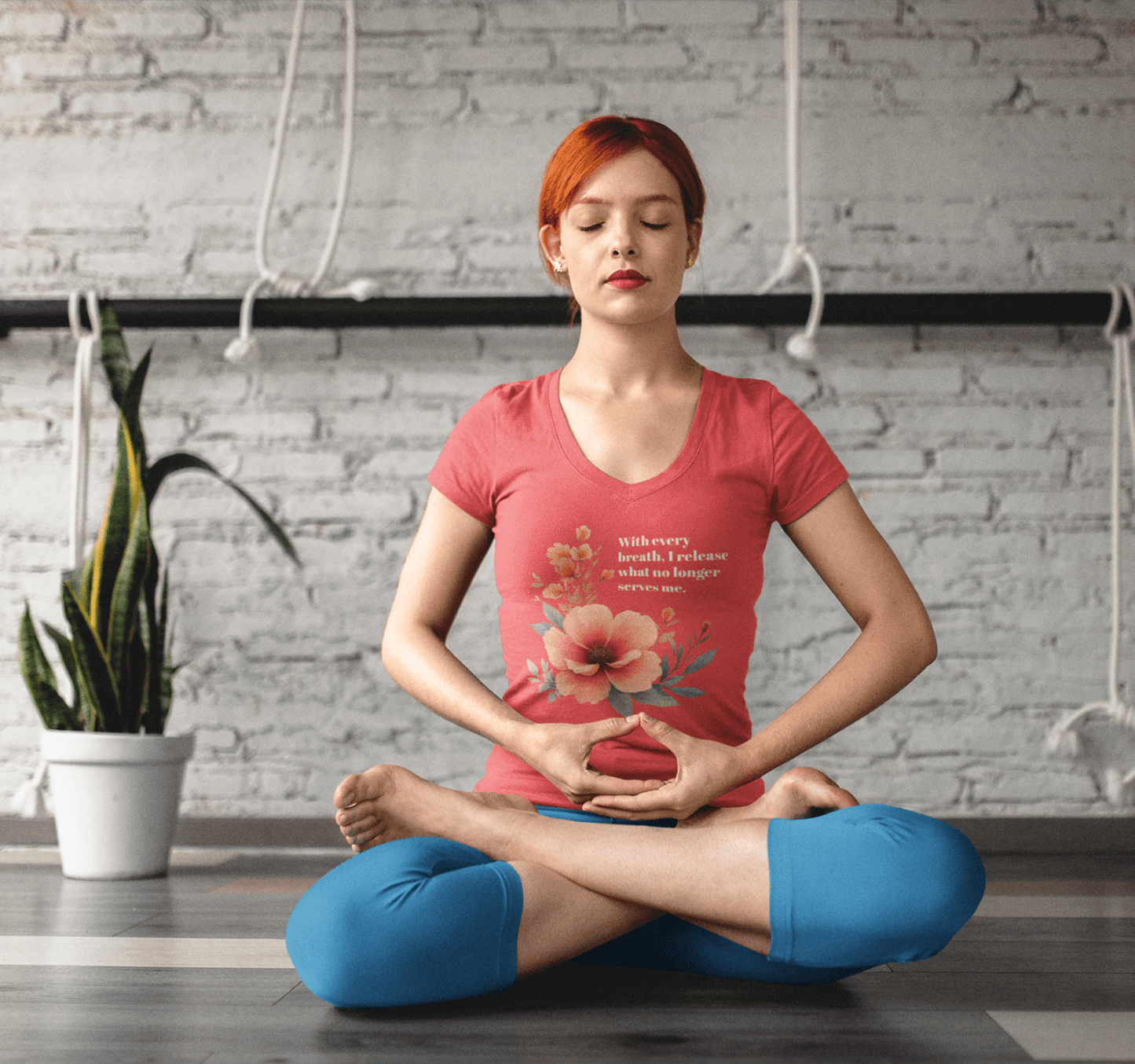 Yuna V-neck T-shirt Yoga Wellness for Women